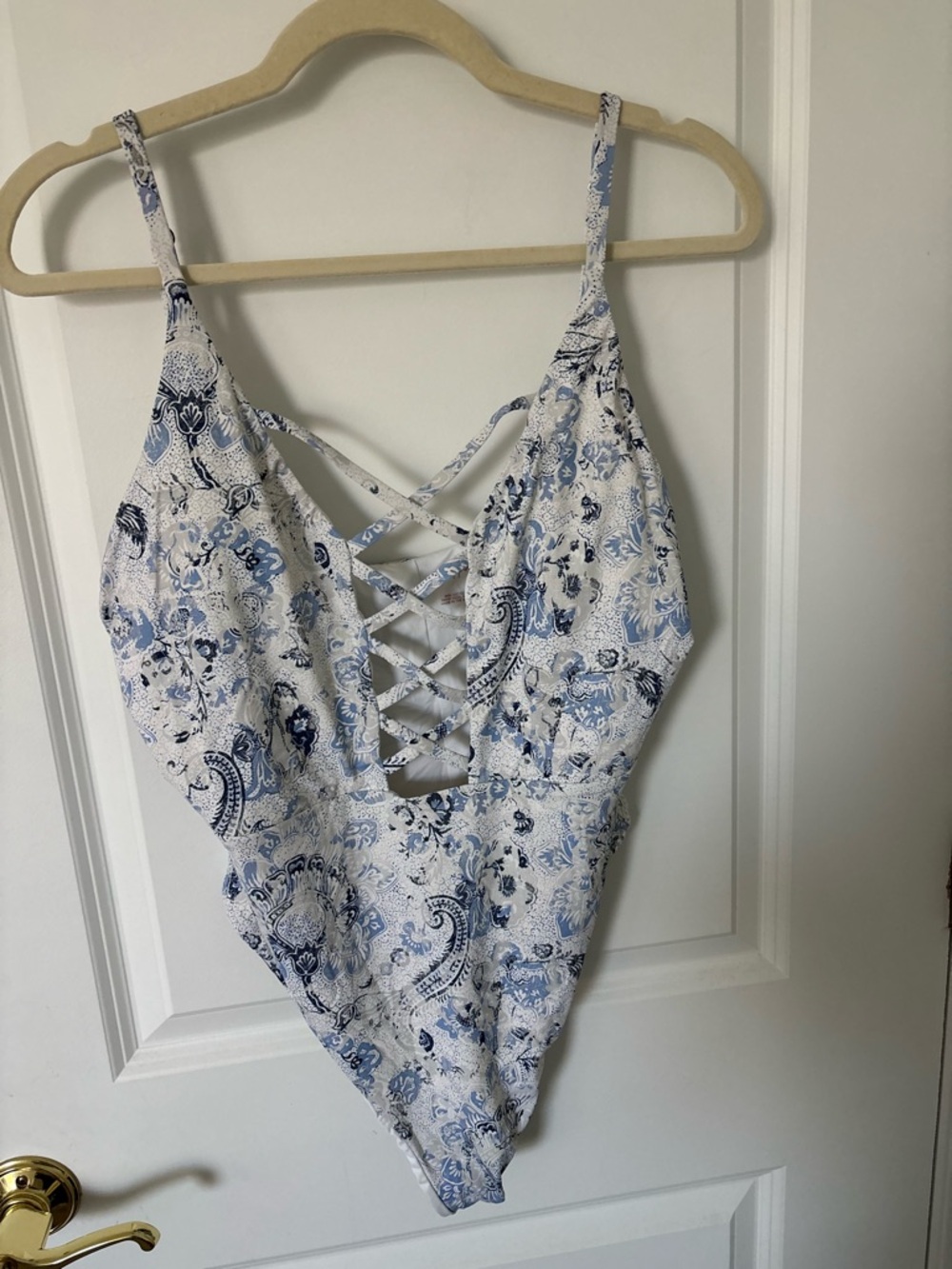 Dippin Daisy's 1 Piece Swimsuit Porcelain Blue White Floral Paisley High Cut 2X